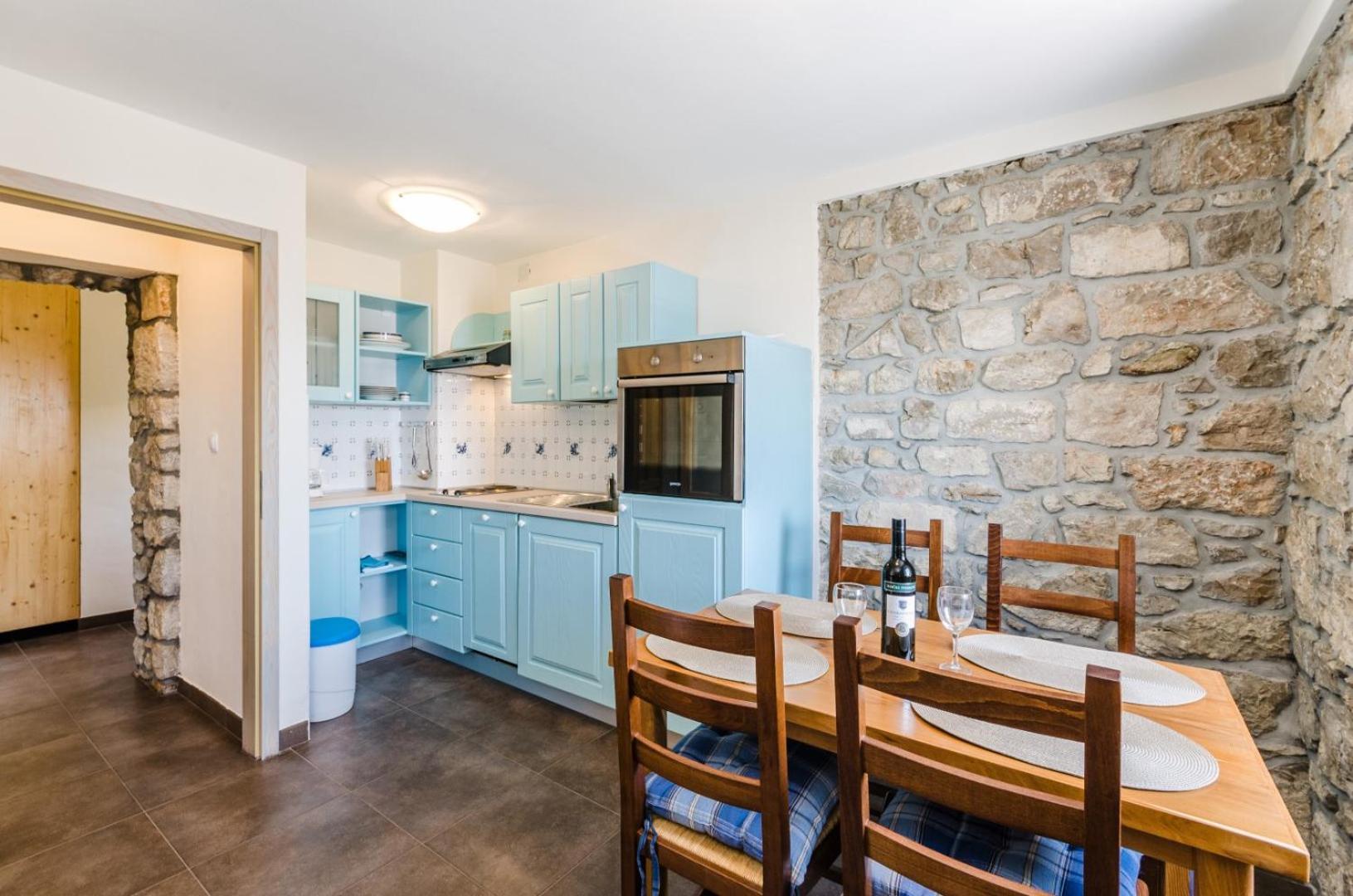 Holiday Residence Sarar Kotor Цриквеница Номер фото